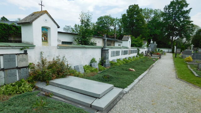 Hřbitov řádových sester sv. Karla Boromejského ve Vidnavě. Foto: archiv Anny Paličkové 